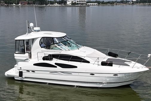 Cruisers Yachts 405 Express Motoryacht image