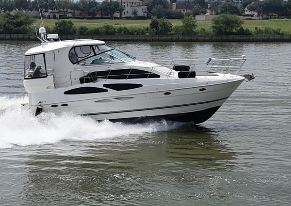 Cruisers Yachts 405 Express Motoryacht image