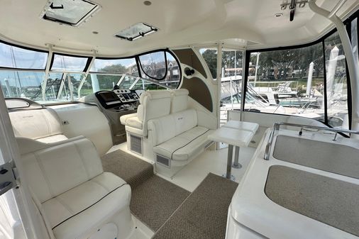 Cruisers Yachts 405 Express Motoryacht image