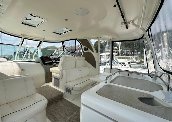 Cruisers Yachts 405 Express Motoryacht image