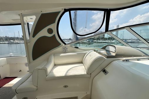 Cruisers Yachts 405 Express Motoryacht image