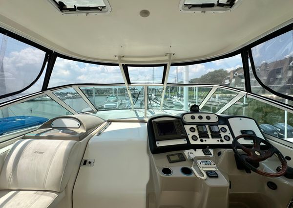 Cruisers Yachts 405 Express Motoryacht image