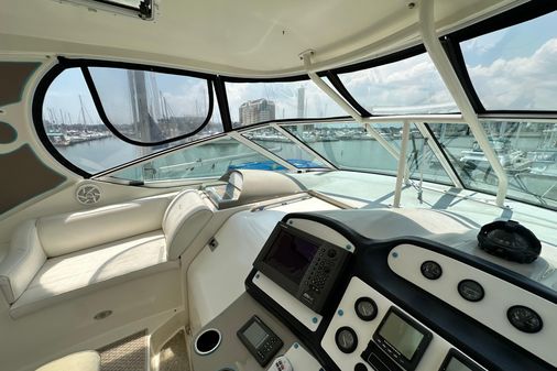 Cruisers Yachts 405 Express Motoryacht image
