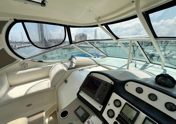 Cruisers Yachts 405 Express Motoryacht image