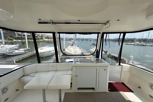 Cruisers Yachts 405 Express Motoryacht image