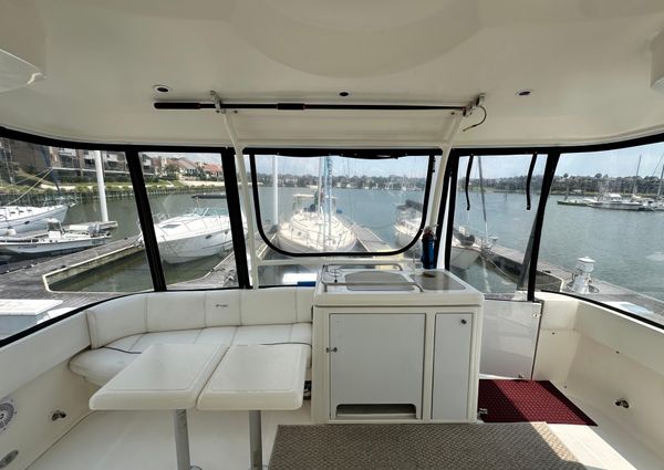 Cruisers Yachts 405 Express Motoryacht image