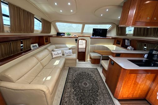 Cruisers Yachts 405 Express Motoryacht image