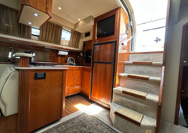 Cruisers Yachts 405 Express Motoryacht image