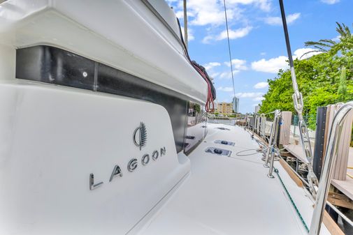 Lagoon 450S image