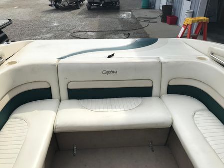 Rinker 232-CAPTIVA-BOWRIDER image