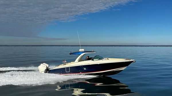 Chris-Craft LAUNCH GT 35 