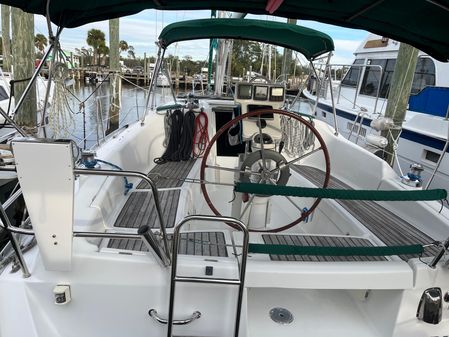 Beneteau-america 343 image