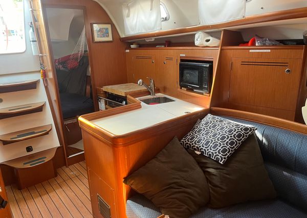 Beneteau-america 343 image