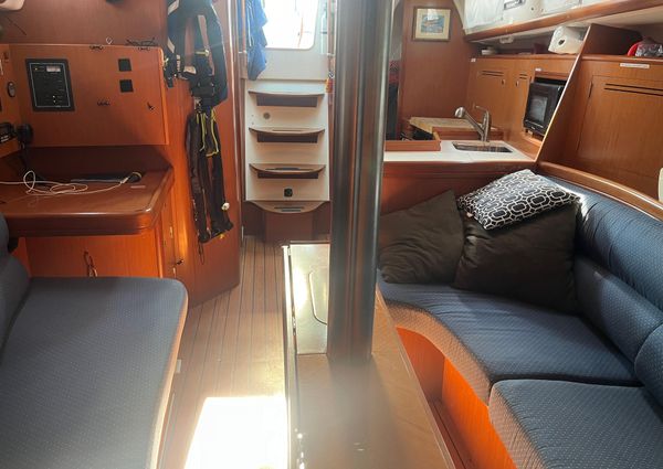 Beneteau-america 343 image