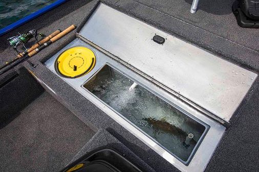 Crestliner 1700-STORM image