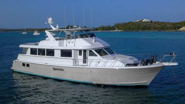Hatteras 74 Sport Deck Motor Yacht