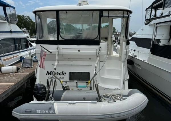 Sea Ray 390 Motor Yacht image