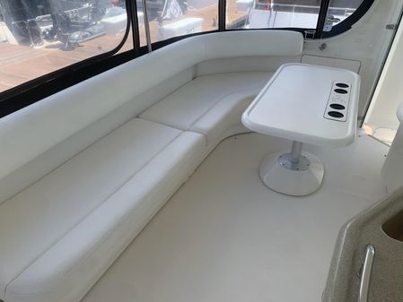 Sea Ray 390 Motor Yacht image