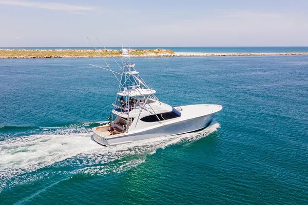 Hatteras 63 GT image