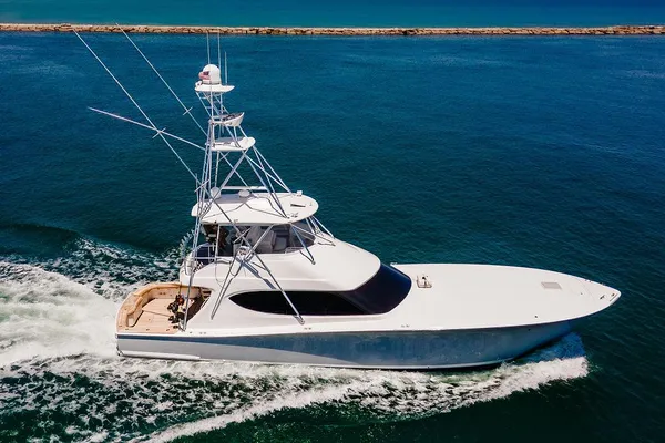 Hatteras 63 GT image