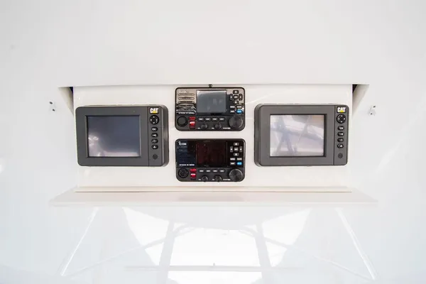 Hatteras 63 GT image