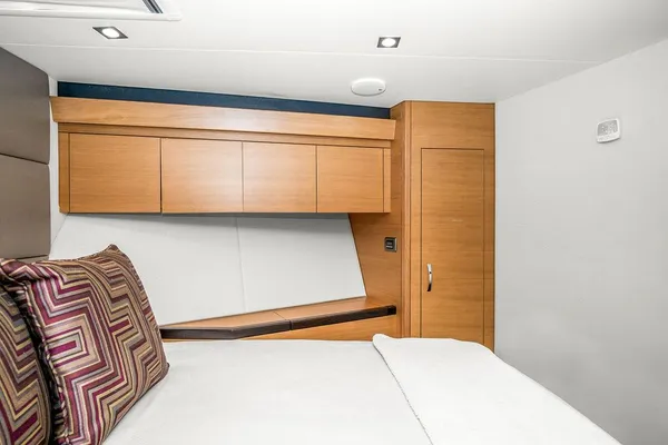 Hatteras 63 GT image