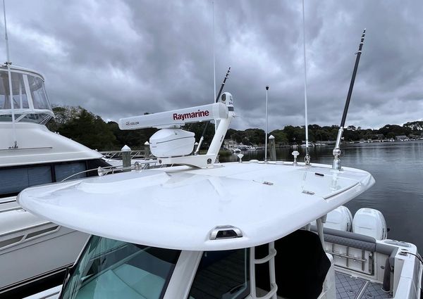 Boston-whaler 350-OUTRAGE image