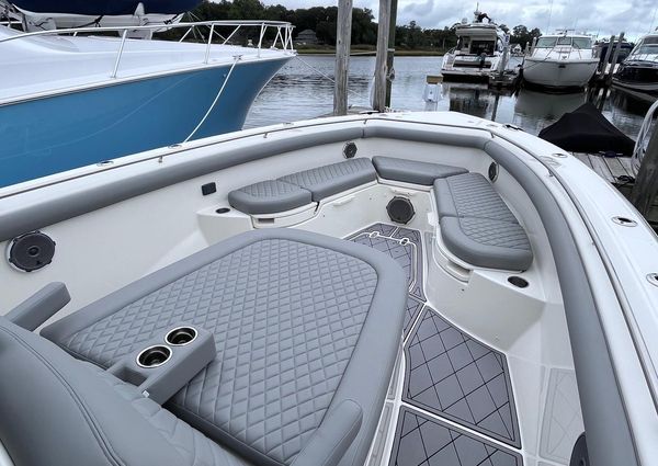 Boston-whaler 350-OUTRAGE image