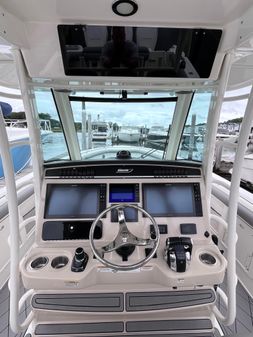 Boston Whaler 350 Outrage image