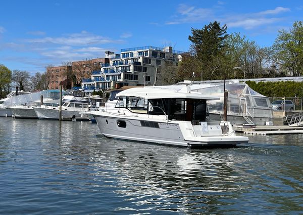 Beneteau 41-SWIFT-TRAWLER-SEDAN image