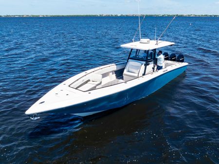 Fountain 38 Center Console image