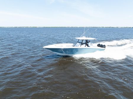 Fountain 38 Center Console image