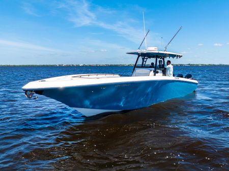 Fountain 38 Center Console image