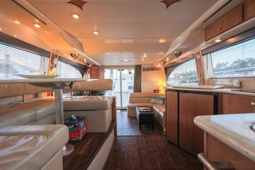 Meridian 411 Sedan image