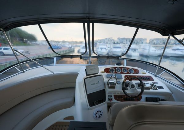 Meridian 411 Sedan image