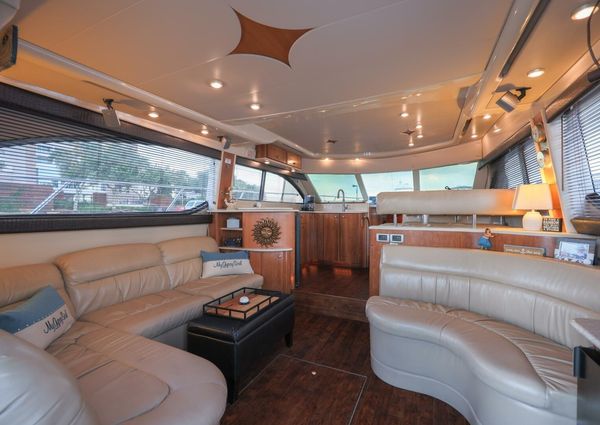 Meridian 411 Sedan image