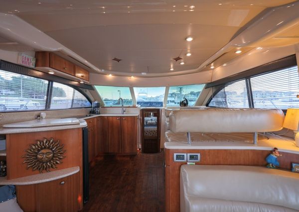 Meridian 411 Sedan image