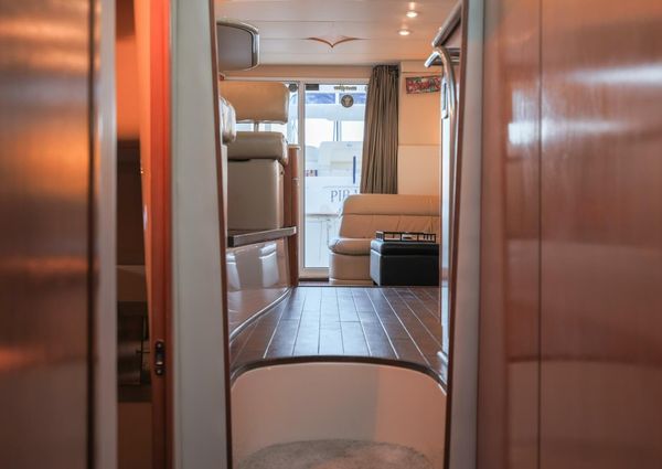 Meridian 411 Sedan image