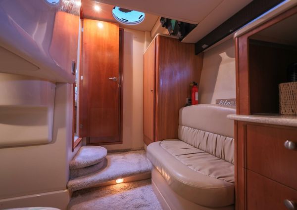 Meridian 411 Sedan image