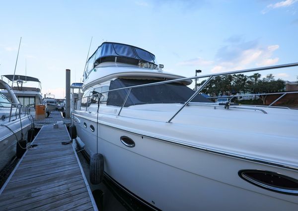 Meridian 411 Sedan image