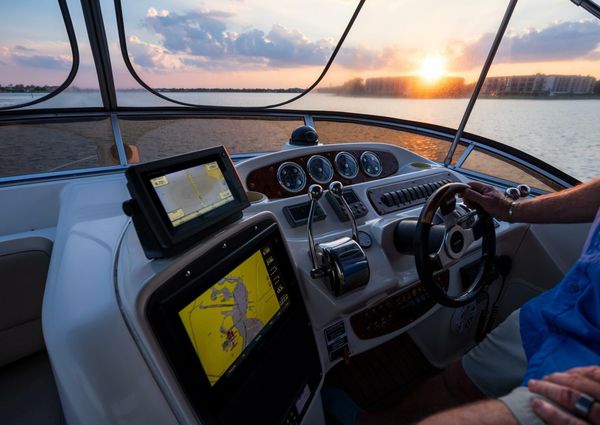 Meridian 411 Sedan image