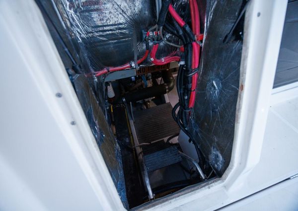 Meridian 411 Sedan image