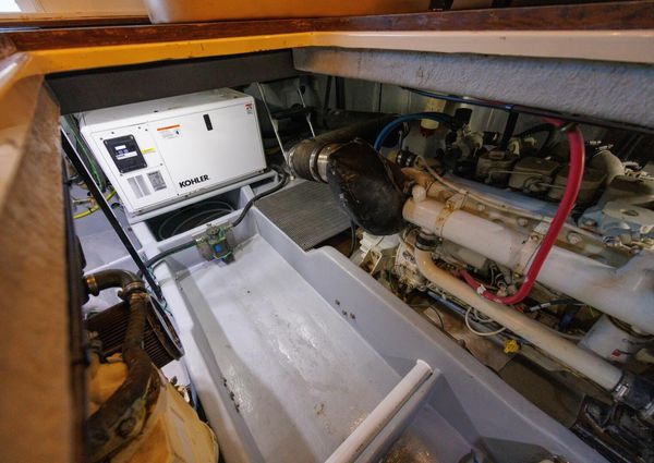 Meridian 411 Sedan image