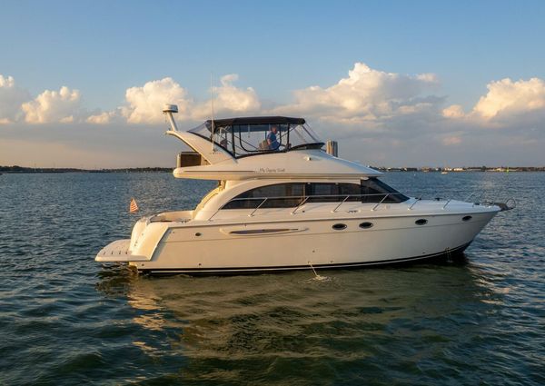 Meridian 411 Sedan image