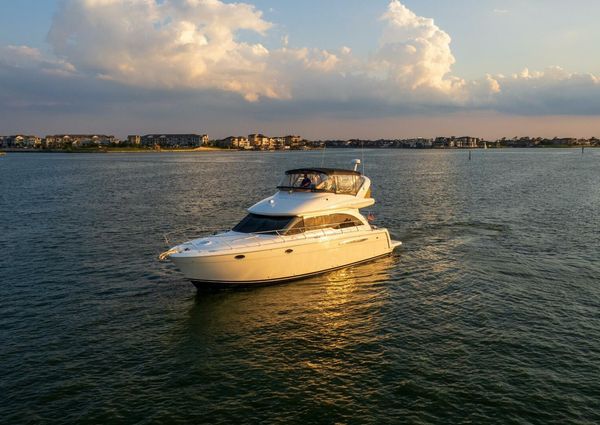 Meridian 411 Sedan image