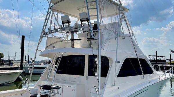 Cabo Yachts 43