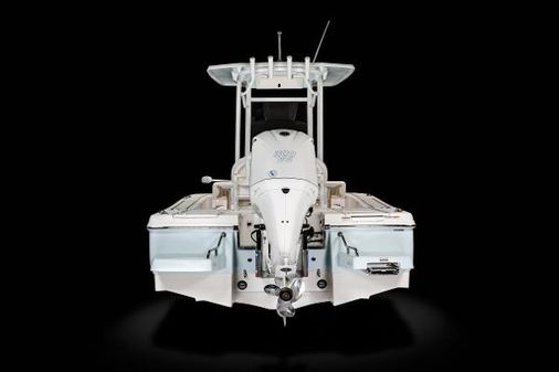 Robalo 246-CAYMAN image