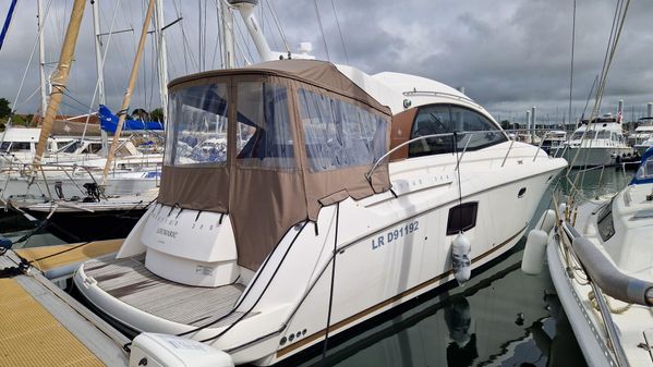 Jeanneau Prestige 38 S. image