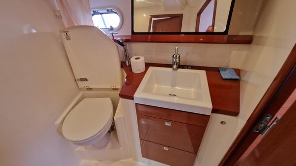 Jeanneau Prestige 38 S. image