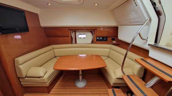 Jeanneau Prestige 38 S. image